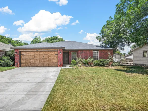 8818 Wilbur St, White Settlement, TX 76108