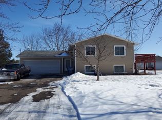 19193 Waco St NW, Elk River, MN 55330