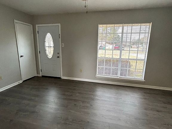 2nd image of 4210 Springdale Rd