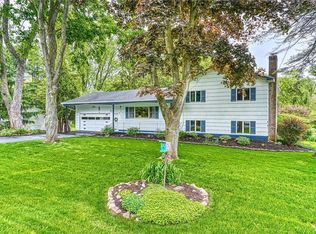 6132 Slocum Rd, Ontario, NY 14519