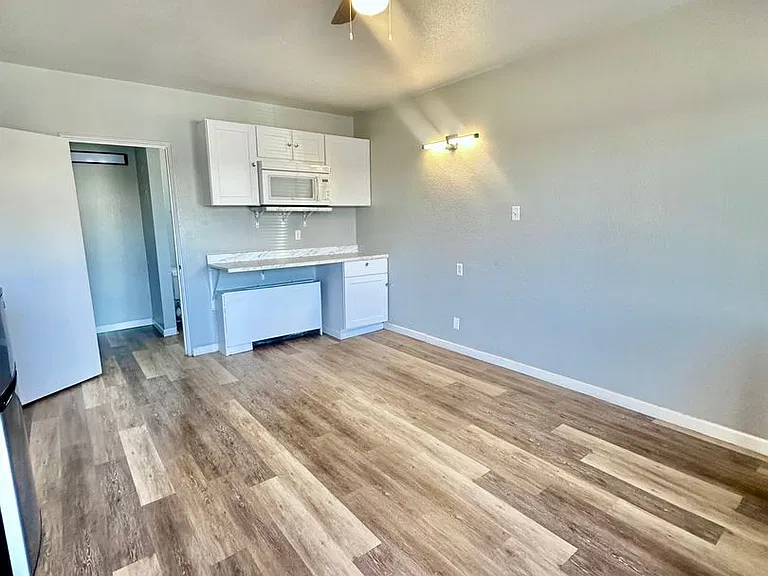 1810 North Ave — Photo 7