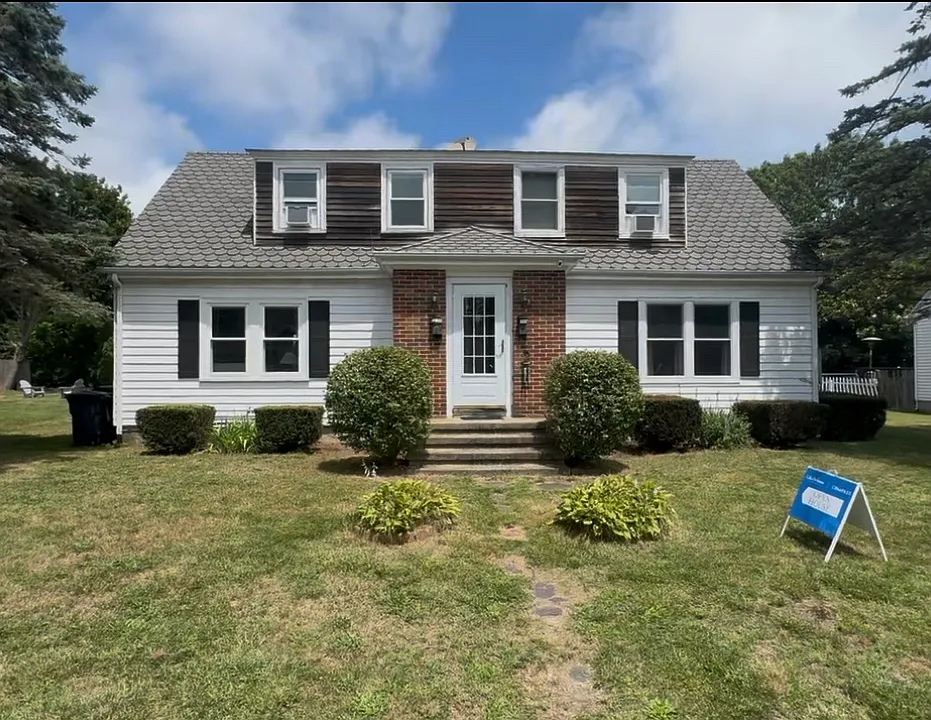 23 Preston Dr #23