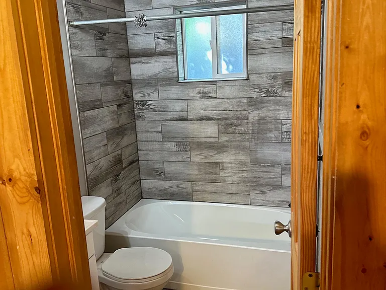 4529 Shoreline Dr #3 — Photo 9