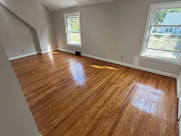 12320-22 Saywell Ave #2 — Photo 1
