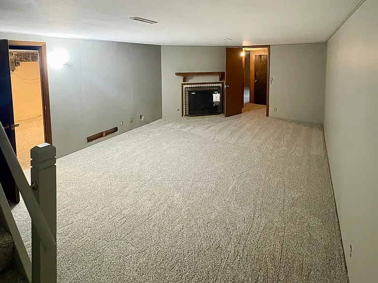 8311 Parkford St NW — Photo 12
