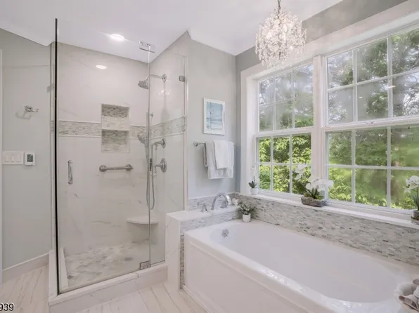 1308 Grandview Ct, Hanover Twp., NJ 07981