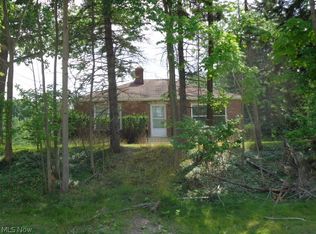 6311 W Pleasant Valley Rd, Cleveland, OH 44129