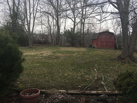 5th image of 7821 Beman Ave