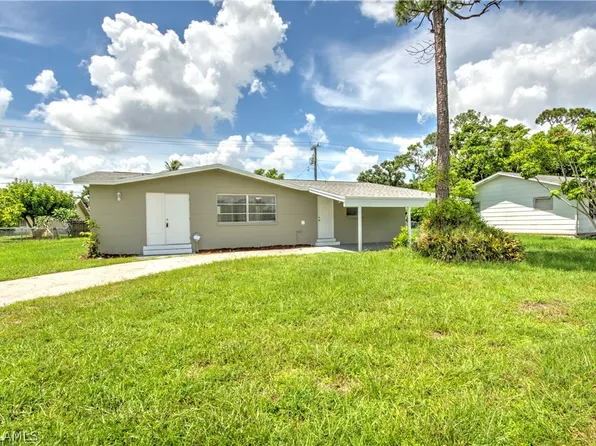 2306 Crystal Dr, Fort Myers, FL 33907