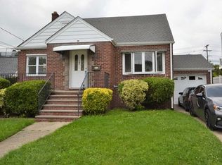 187 9th St FLOOR 2, Fairview, NJ 07022