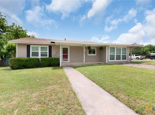 28 Steele St, Lampasas, TX 76550