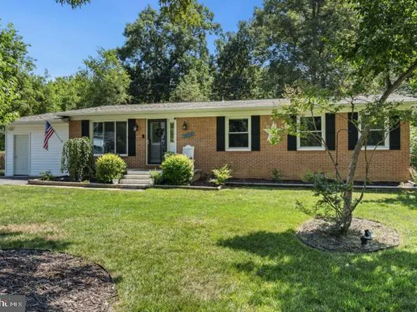 22618 Joan Dr, California, MD 20619