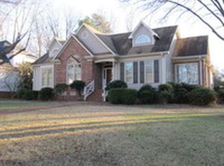 1 Stonebury Ct, Greensboro, NC 27410