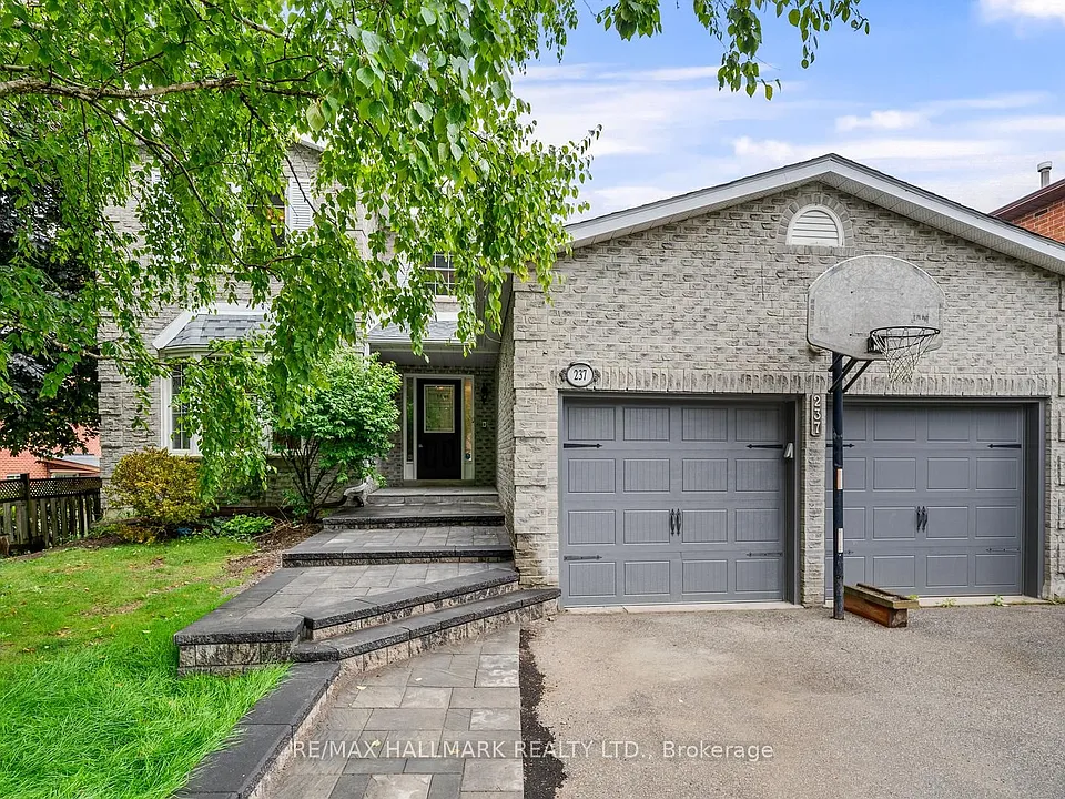 237 Osmond Cres #GROUND