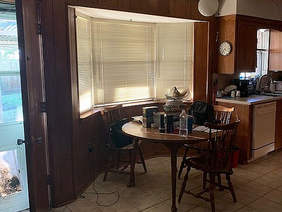 2nd image of 1610 Byron Ave