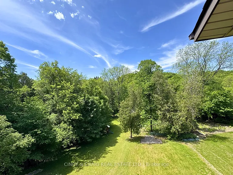 1426 Highbush Trl — Photo 23