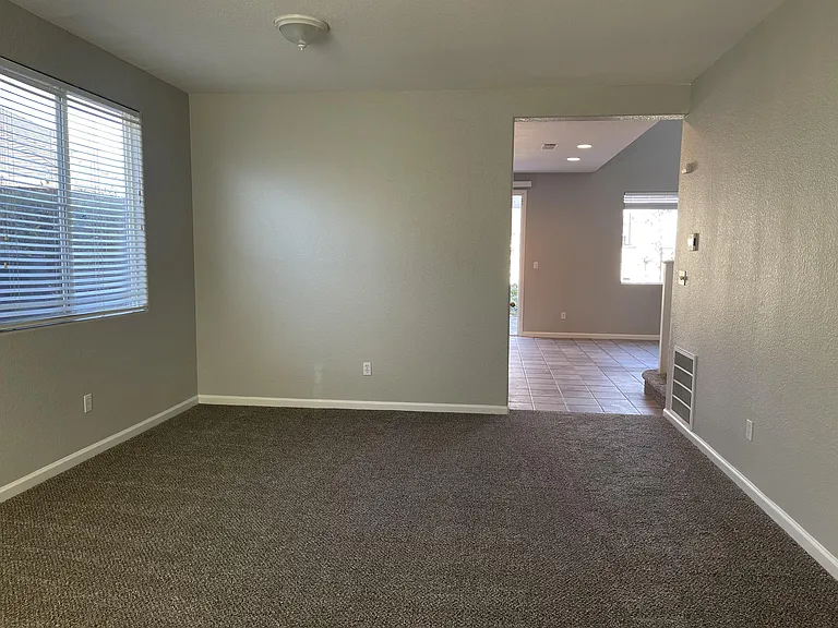4117 Rogers Canyon Rd — Photo 3