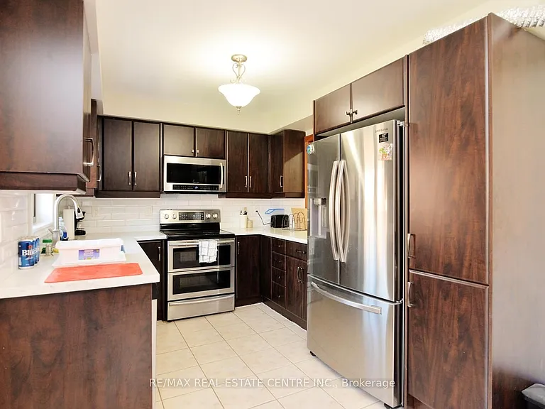 10 Sheldon Dr — Photo 16