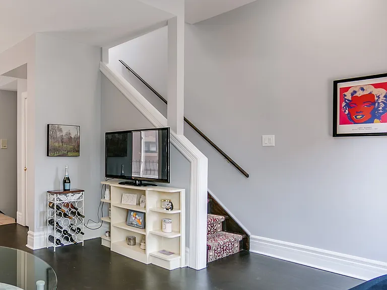 388 Manning Ave #A — Photo 7