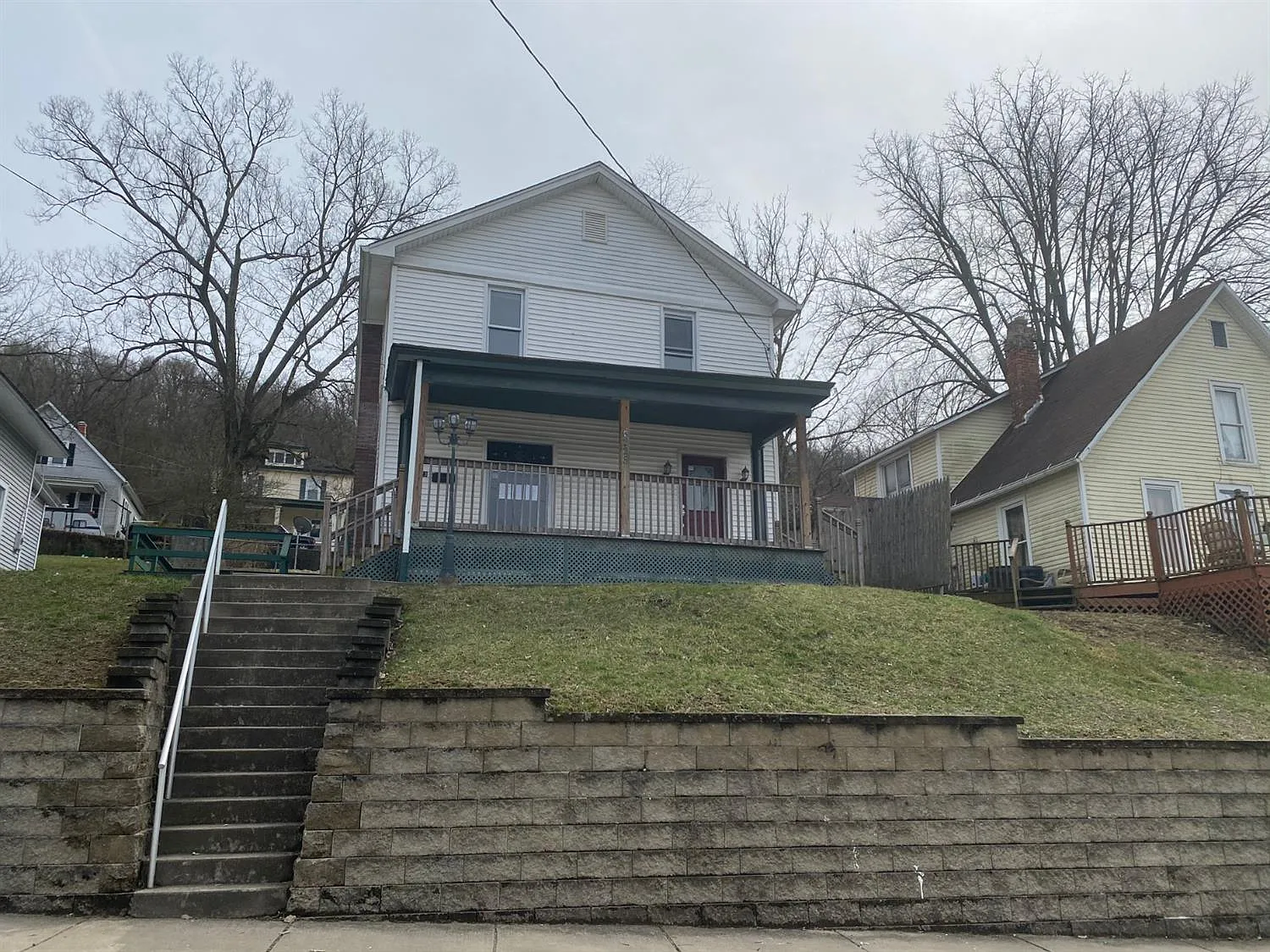 223 Conwell St photo 1