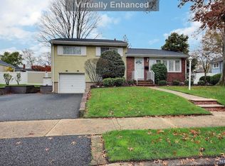 89 Pleasant St, Dumont, NJ 07628