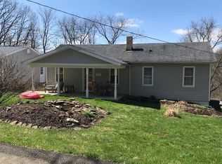 33 Walnut St, Burgettstown, PA 15021