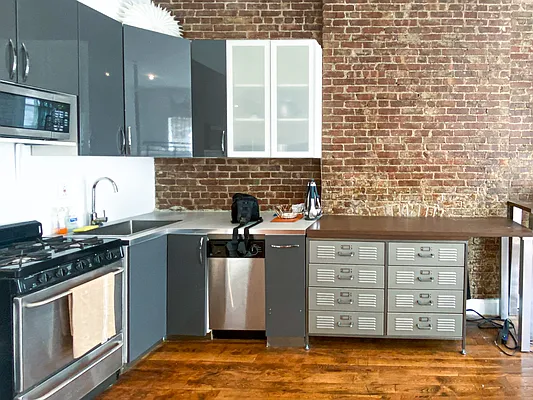 Rented by Corcoran | media 16