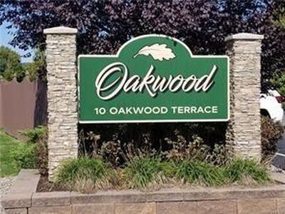 10 Oakwood Terrace #105, New Windsor, NY, 12553