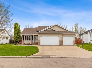 640 41st Ave S, Moorhead, MN 56560