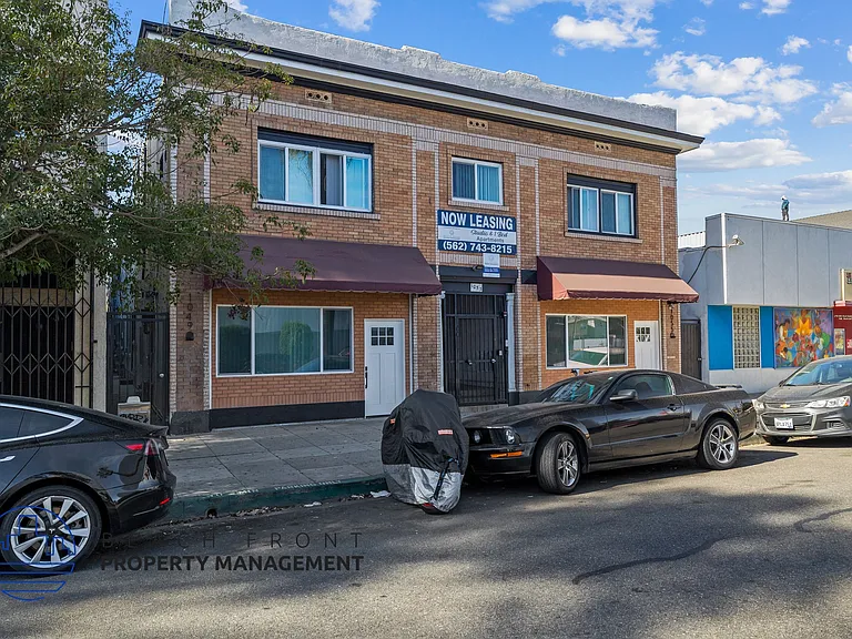 1049 Pine Ave #1053 — Photo 2