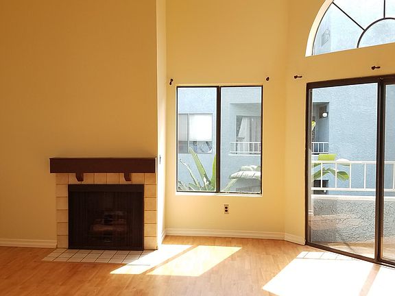 2nd image of 550 Orange Ave Unit 312