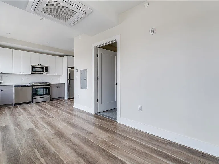 237 Washington St #503 — Photo 5
