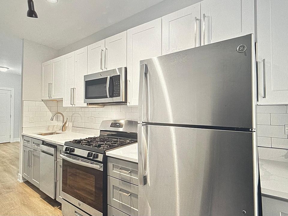 1st image of 6948 N Wolcott Ave #1