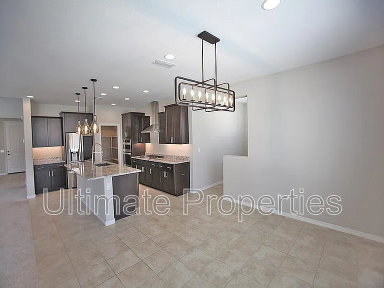 8920 W Marshall Ave — Photo 8
