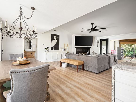 5th image of 134 Prestwick Cir