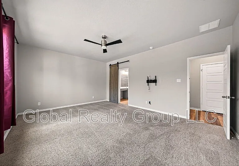 4610 Sebastian Oak — Photo 16