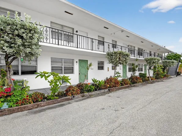 1406 Barton Rd, Lake Worth, FL 33460