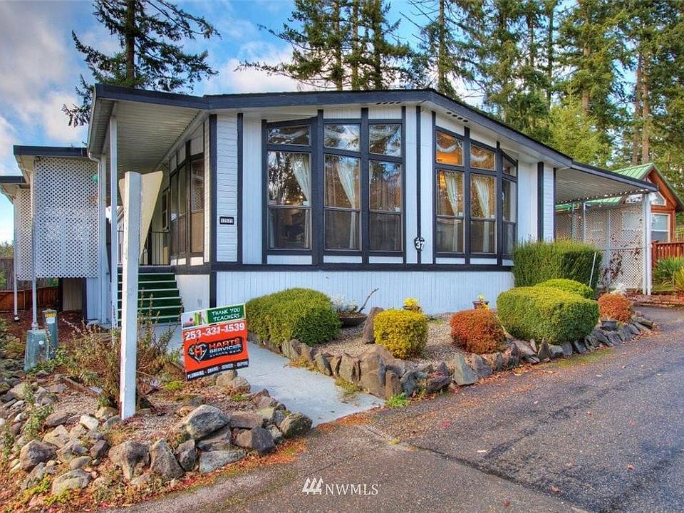1st image of 12522 112th Ave E #37
