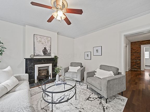 4th image of 338 W 1st Ave