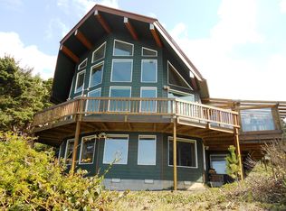 88697 Whiting Ln, Bandon, OR 97411