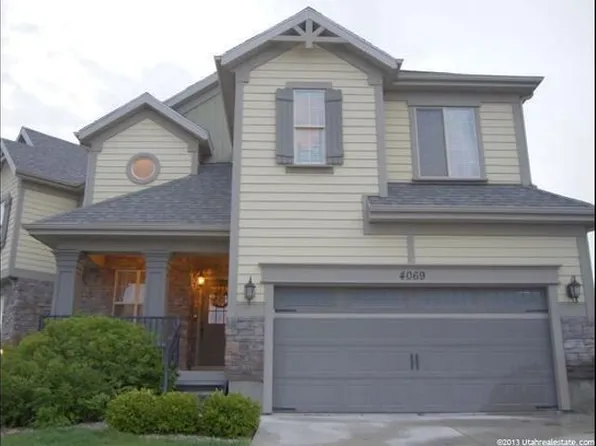 4069 E Oakland Hills Dr, Eagle Mountain, UT 84005