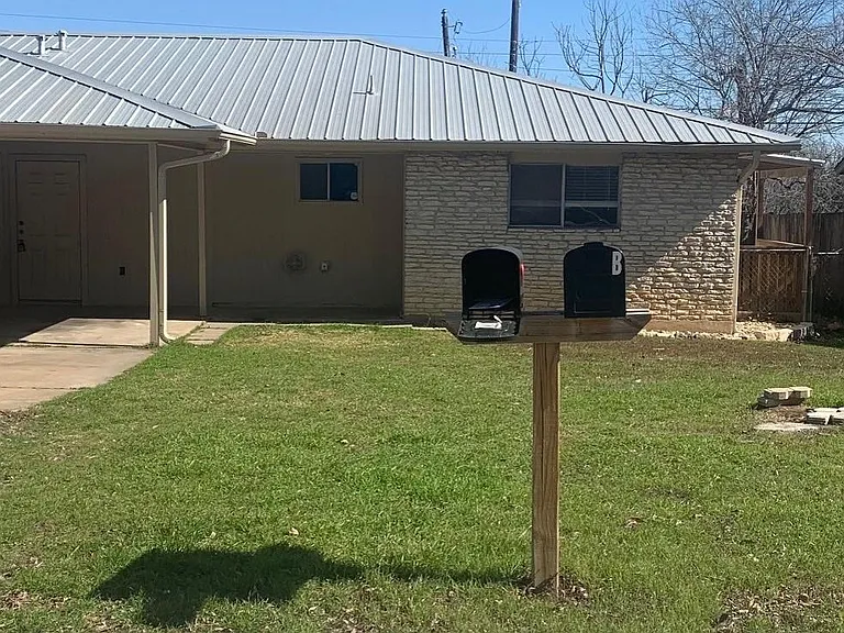 2107 Magnolia Dr #B — Photo 32