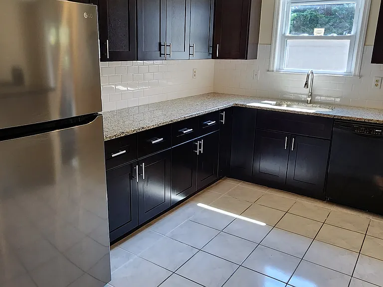 5203 Hana Rd — Photo 27