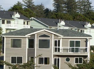 3356 Beach Loop Dr SW, Bandon, OR 97411