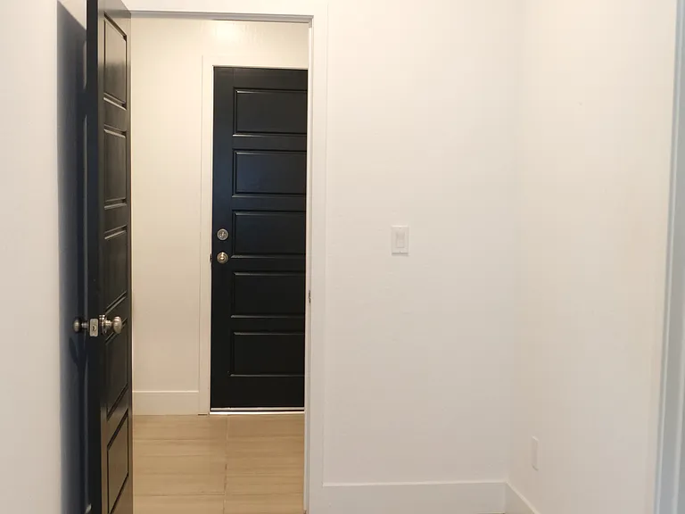 2816 E Teaberry Dr #1 — Photo 12