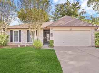 10914 Kirkbrush Dr, Houston, TX 77089