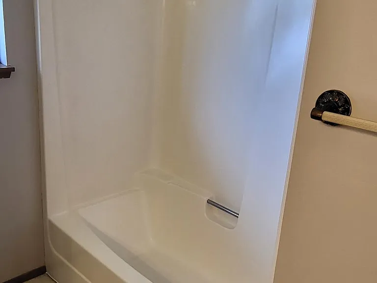 5448 Marian Dr NE — Photo 19