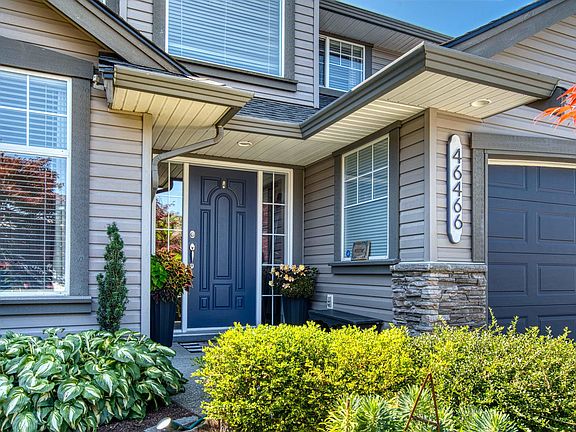 2nd image of 46466 Armstrong Pl