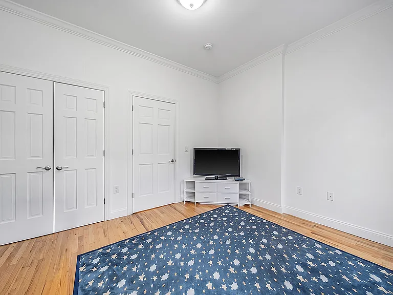135 W 136th St #1F — Photo 9