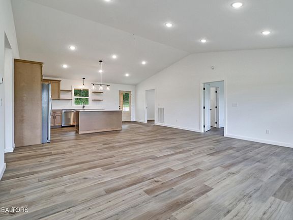 4th image of 817 Hack Beaty Rd